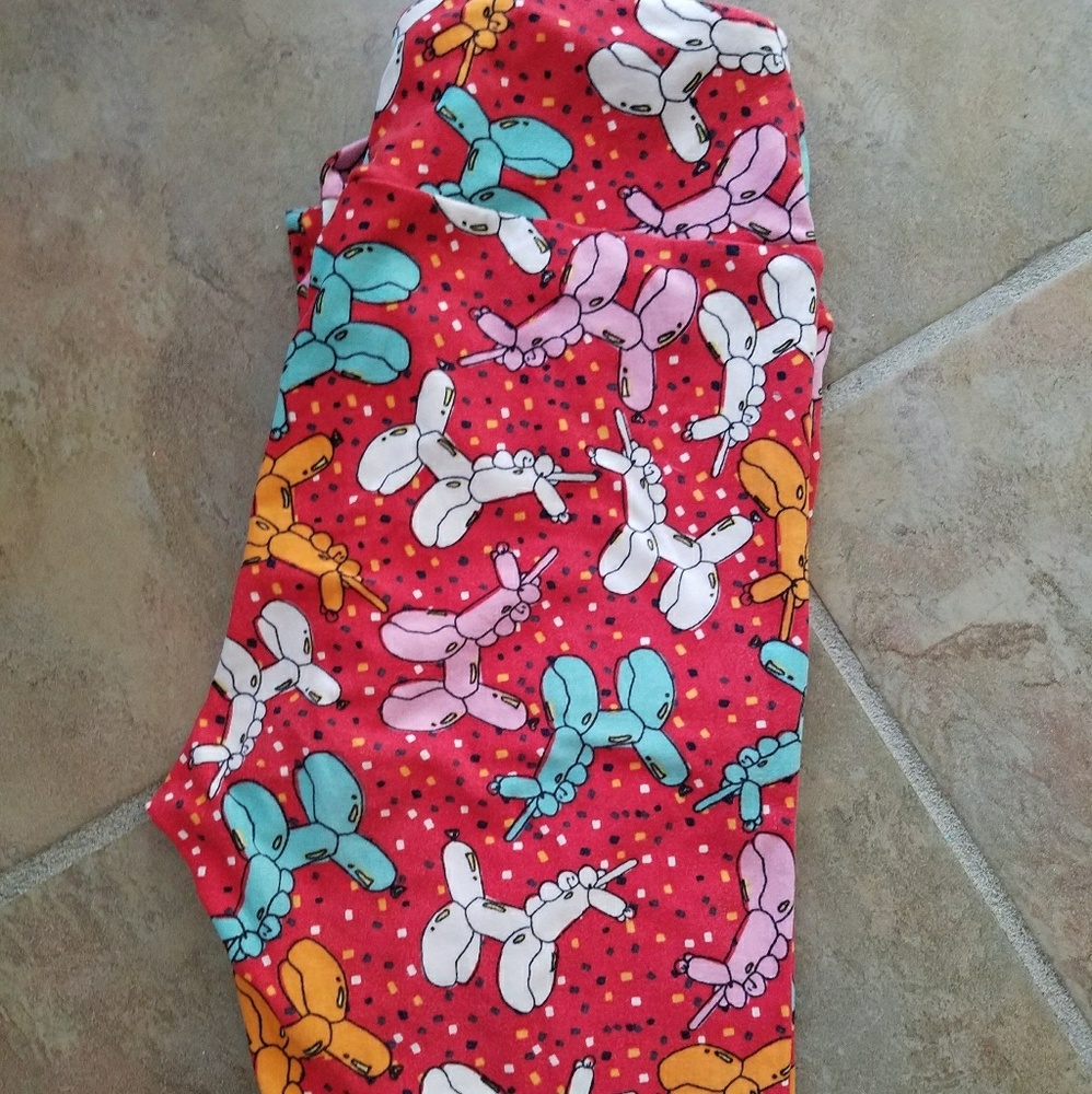 LuLaRoe OS birthday leggings